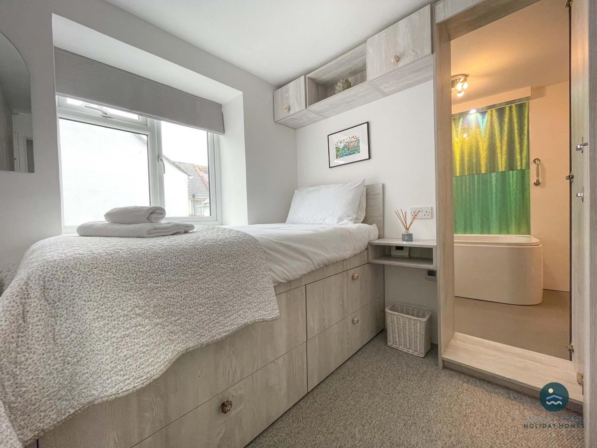 Cobb Cottage - Harbourside Permit Parking Уэймут Экстерьер фото
