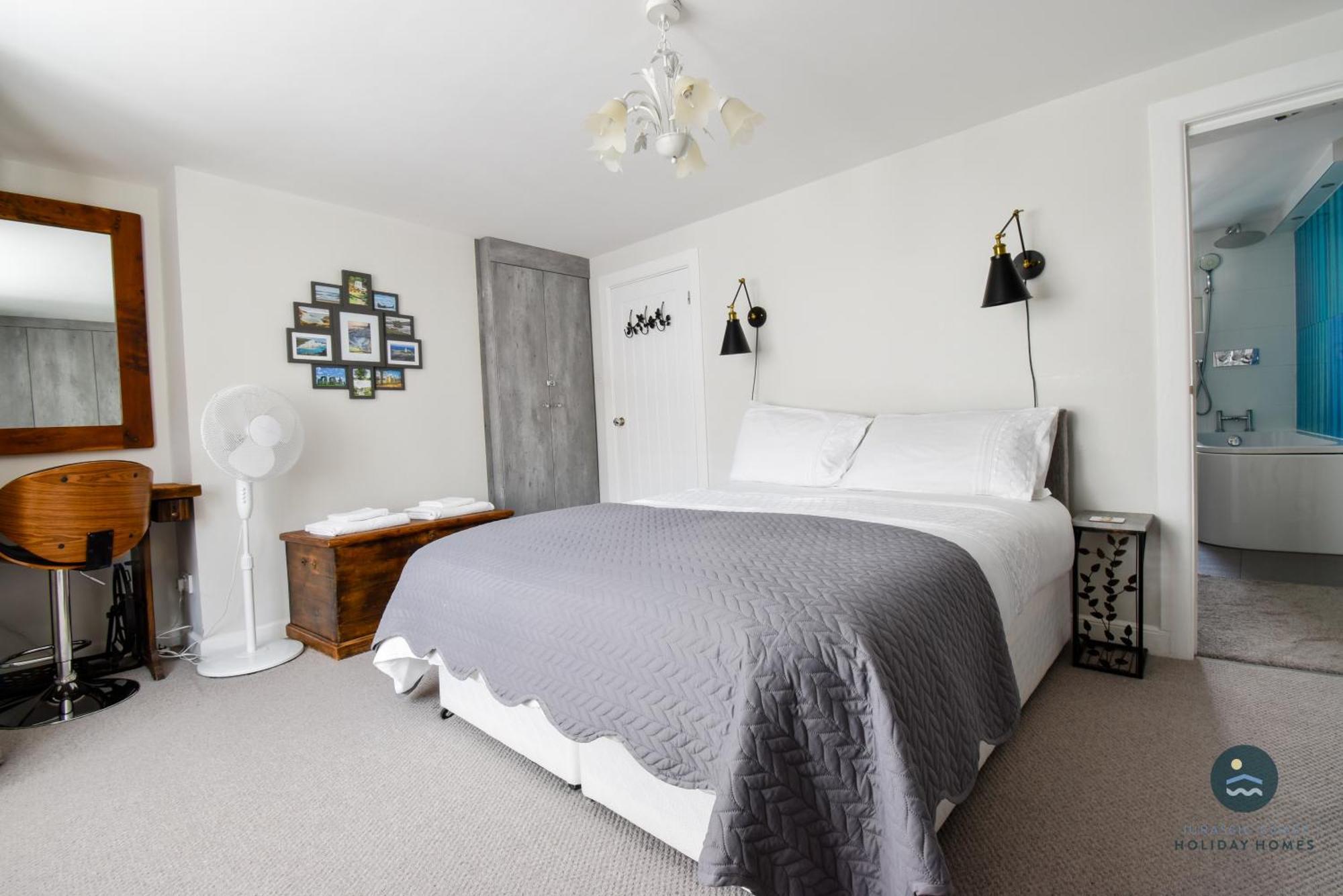 Cobb Cottage - Harbourside Permit Parking Уэймут Экстерьер фото
